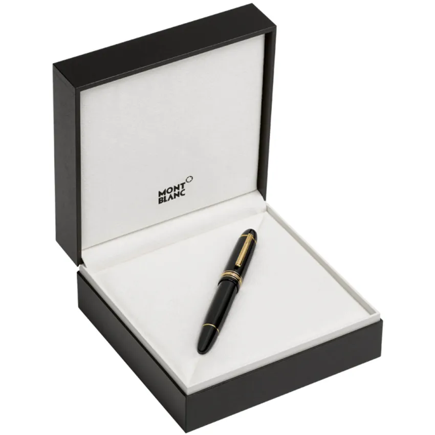 Montblanc MeisterstÃ¼ck 149 Medium Fountain Pen - Black With Gold Trims