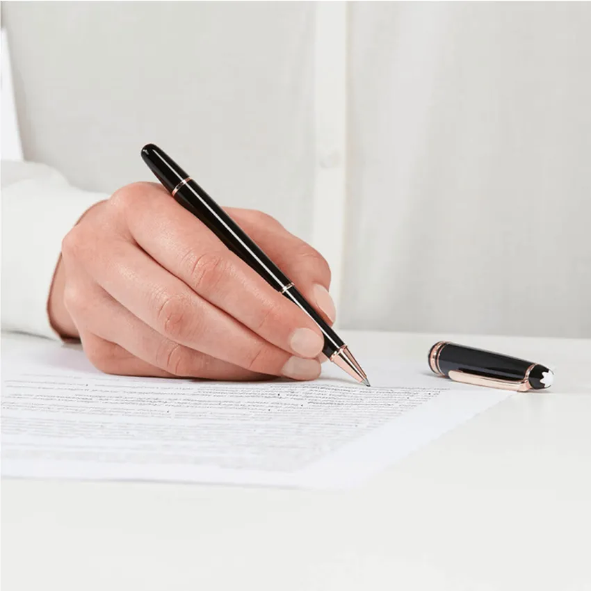 Montblanc MeisterstÃ¼ck Classique Rollerball Pen - Black With Red Gold Trims