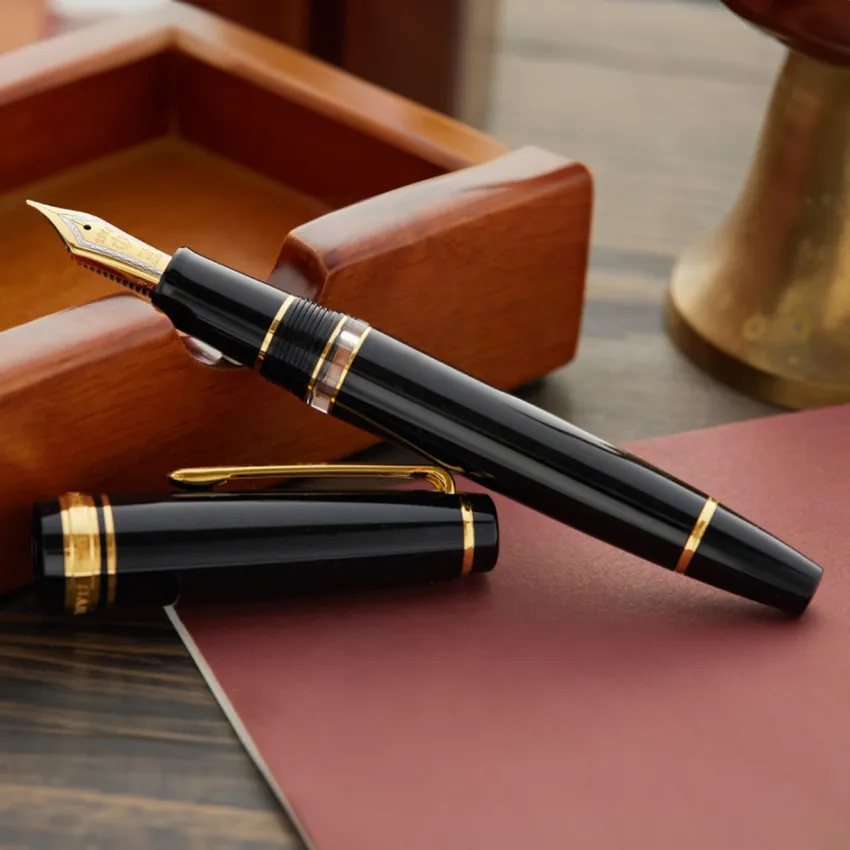Sailor 1911 Standard 21K Fountain Pen (Broad) Black with Gold Trims